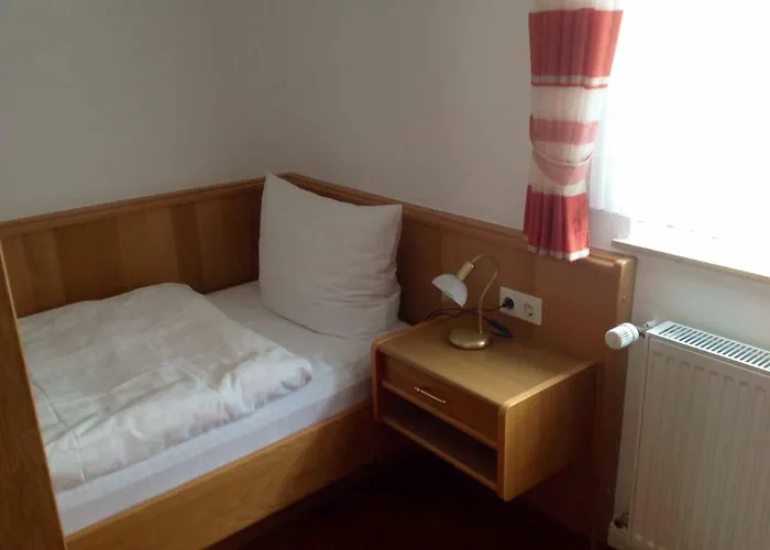 Haus Astenblick Гостевой дом